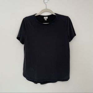 Basic target black tee size xs